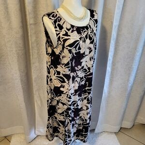 Julian Taylor NY. Sleeveless Women Midi Dress, Size 14W, Purple, Cream, Floral